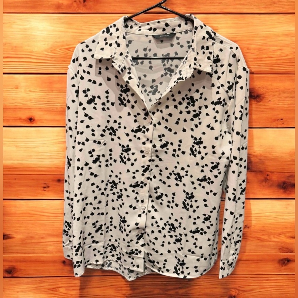 Black and White Polka Dot butt up Blouse LARGE